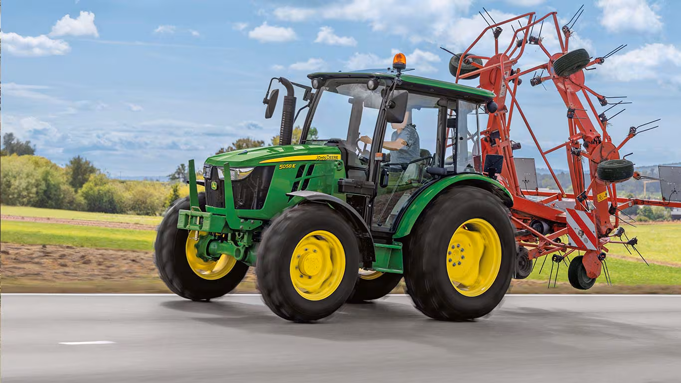 John Deere Series 5E tractor from IPSO