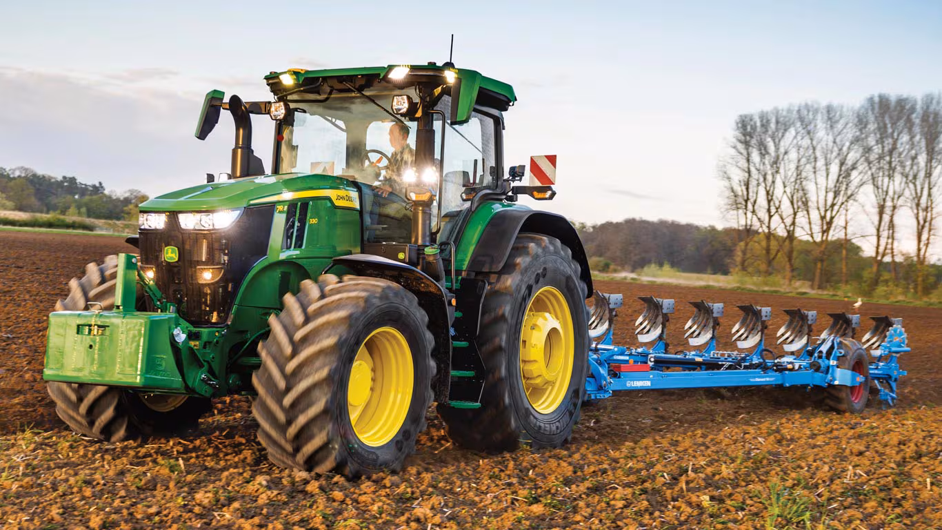 Tractoare John Deere seria 7 IPSO