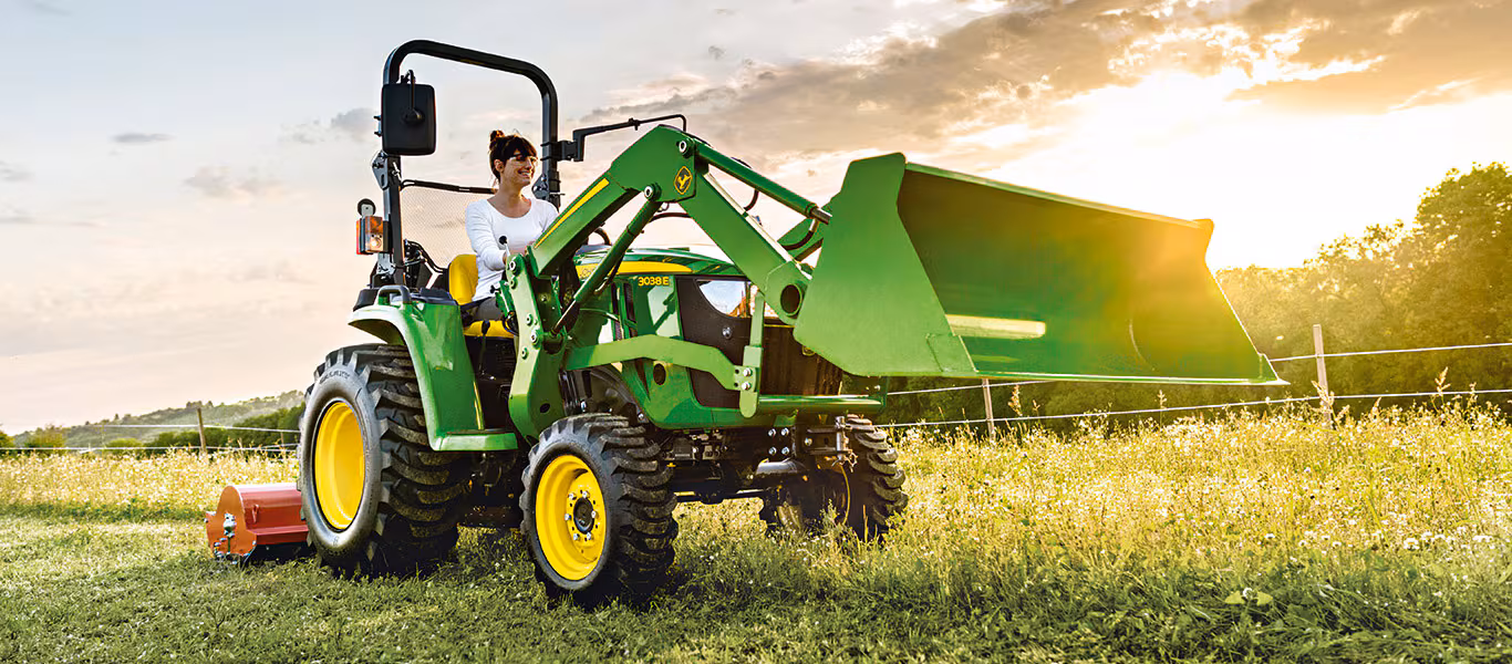 John Deere 3 Series tractors available through IPSO